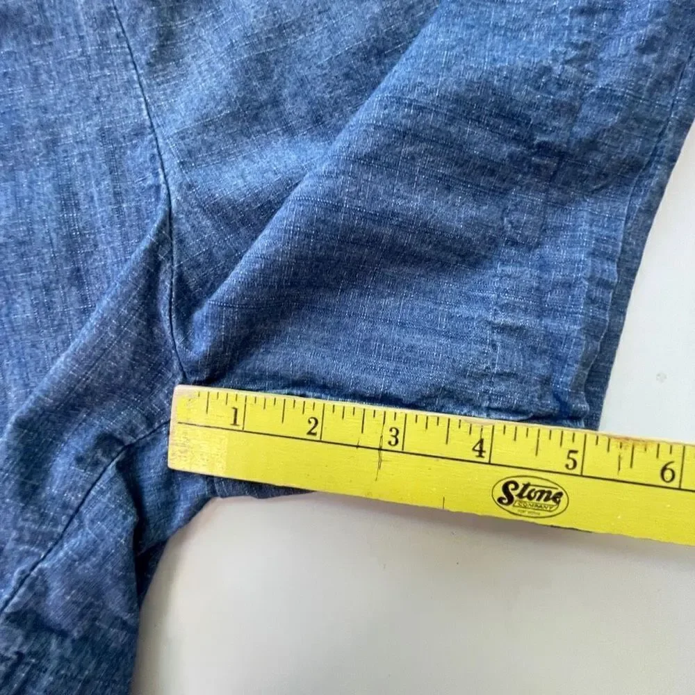 The Limited Women's Highwaisted Buttoned Pockets Tailored Fit Shorts Blue Size 1